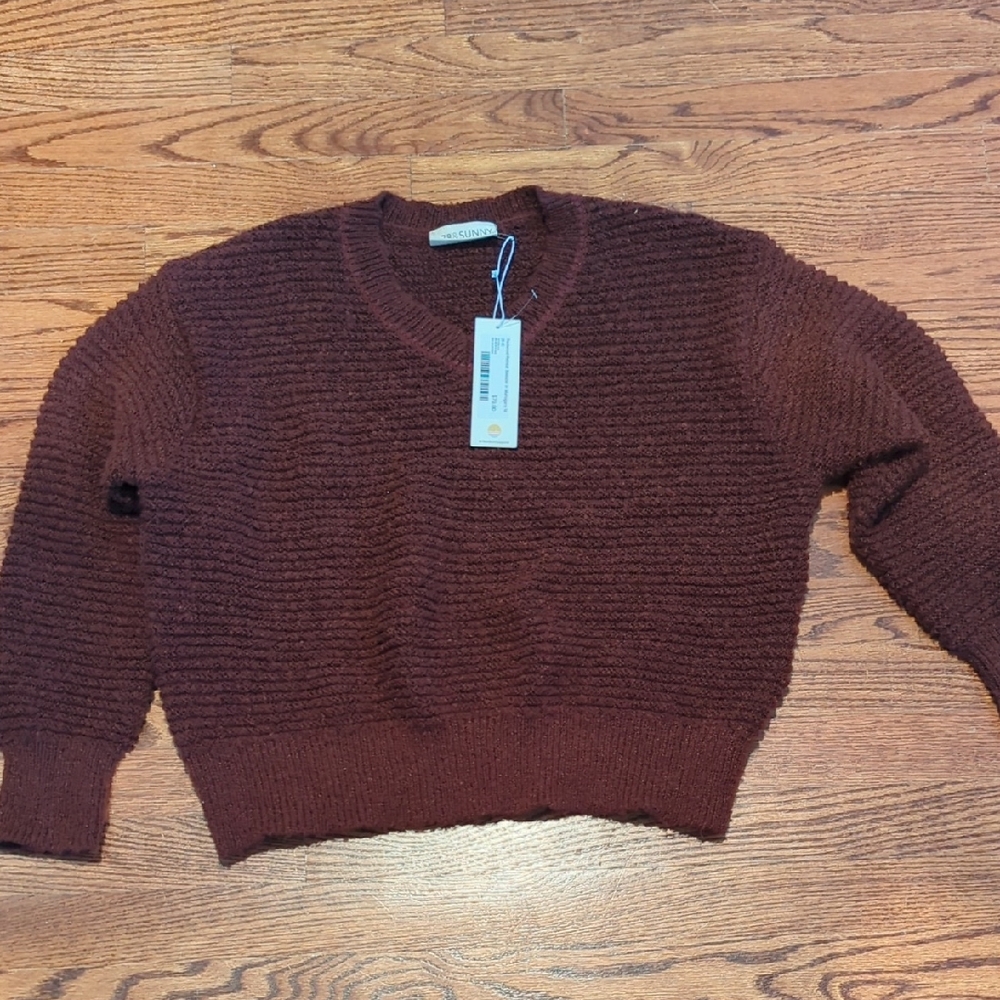 Cozy Textured V-Neck Sweater in Deep Brown